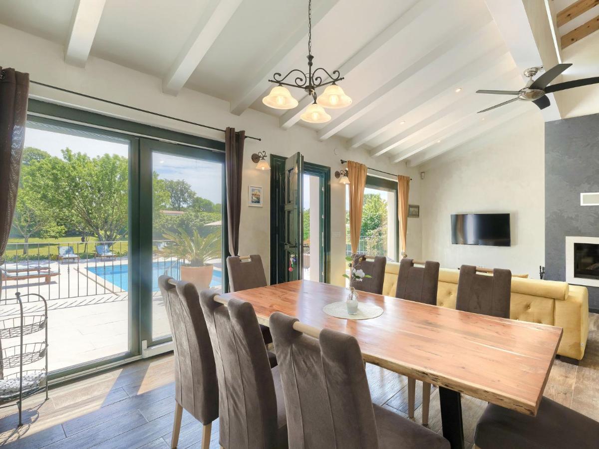 Holiday Home Villa Bernard By Interhome Rovinj Eksteriør billede