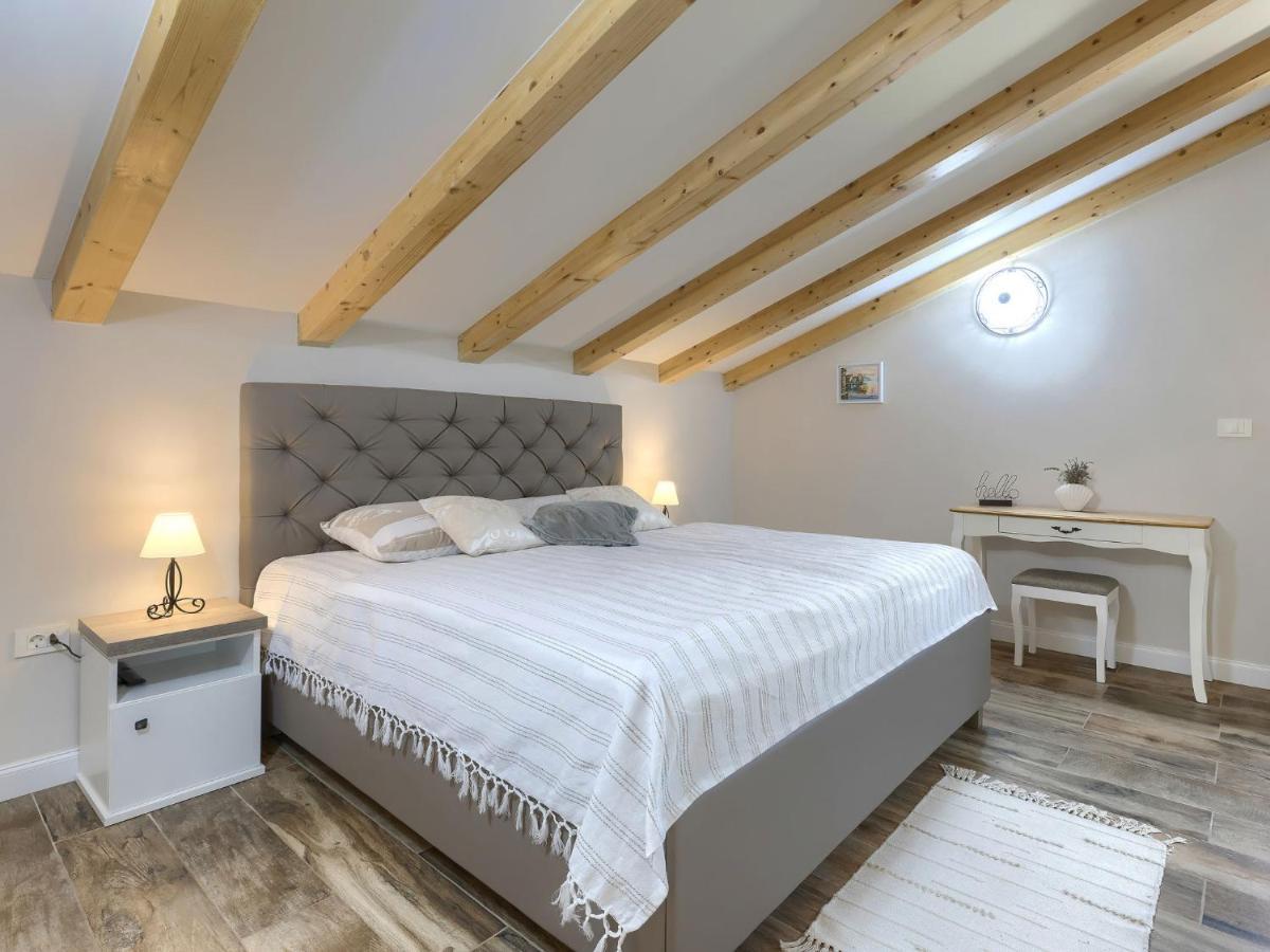 Holiday Home Villa Bernard By Interhome Rovinj Eksteriør billede